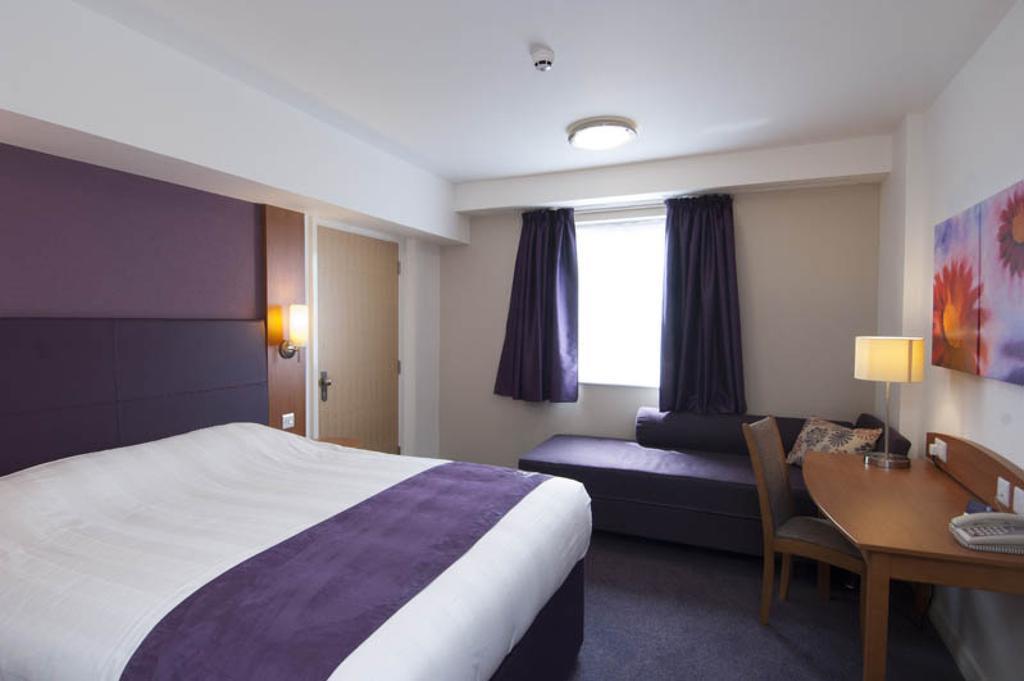 Premier Inn Dover East Habitación foto